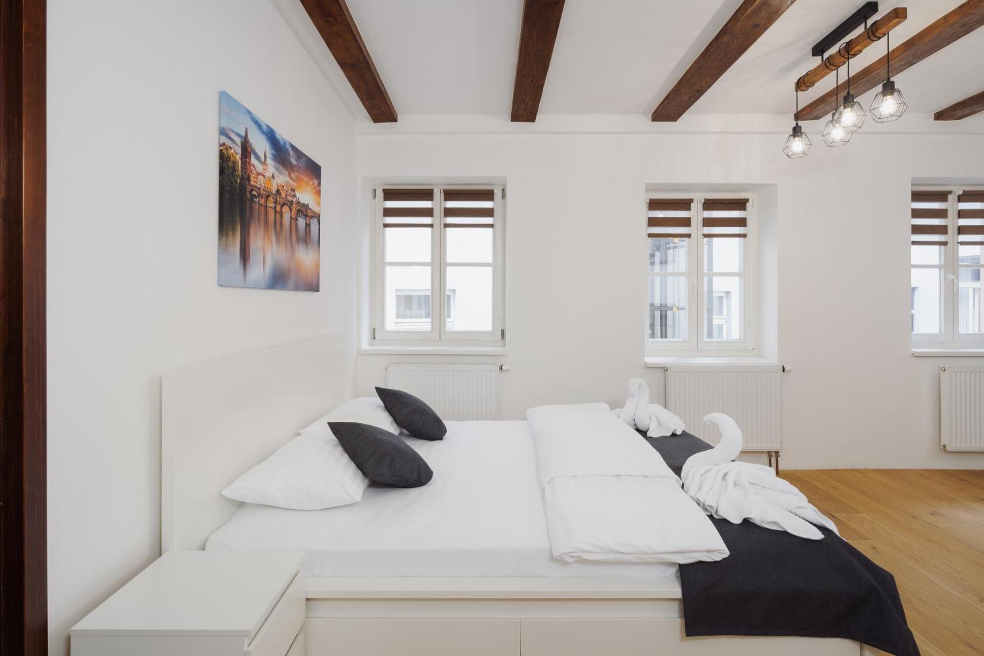 Prague Old Town Liliova Garden Hotel ภายนอก รูปภาพ