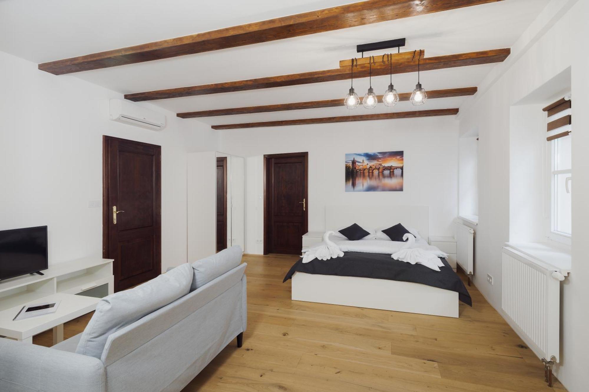 Prague Old Town Liliova Garden Hotel ภายนอก รูปภาพ